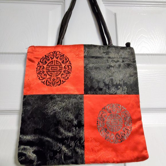 NEW! Unique red and black purse with zipper! - Picture 1 of 2